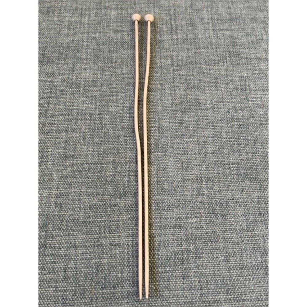 Knitting Needles, Size 2.5